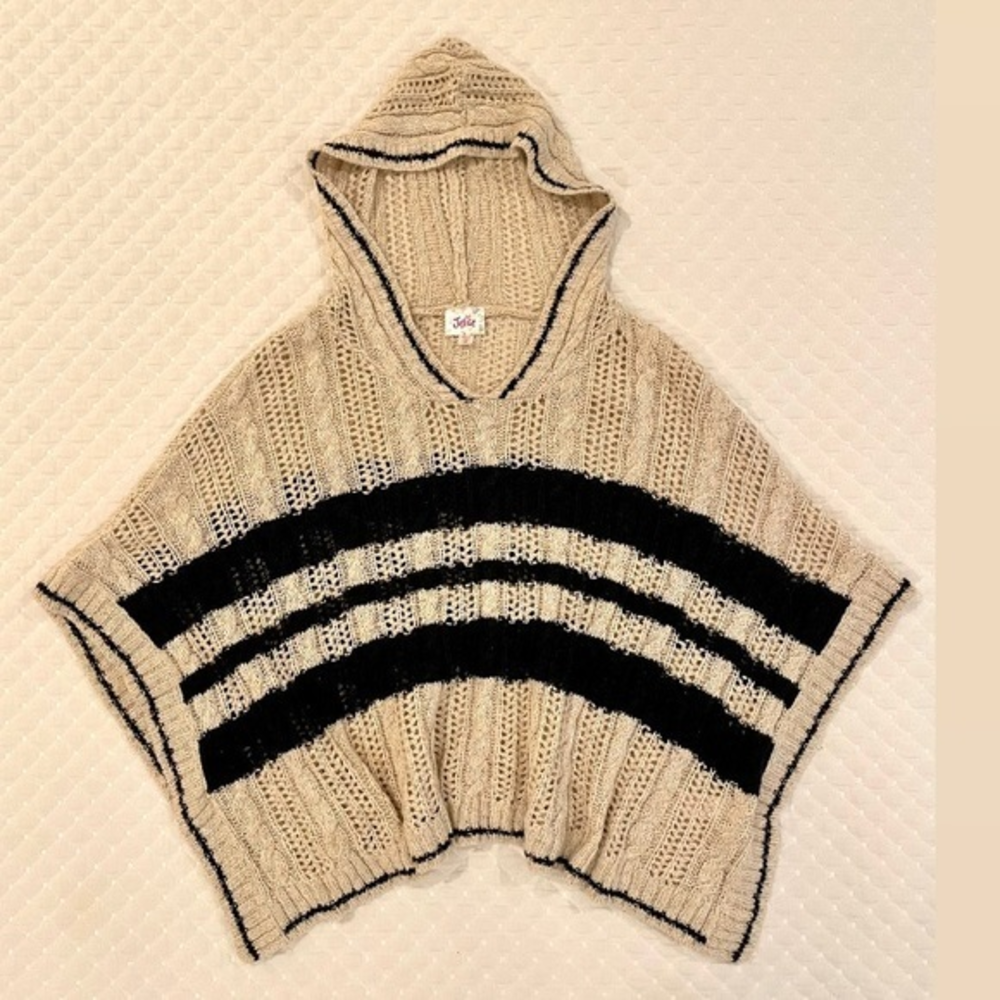 Justice Girl’s Poncho- Size M‎